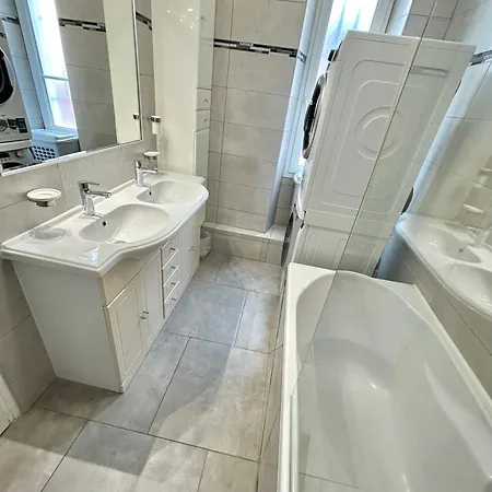 Apartment Amiral Courbet